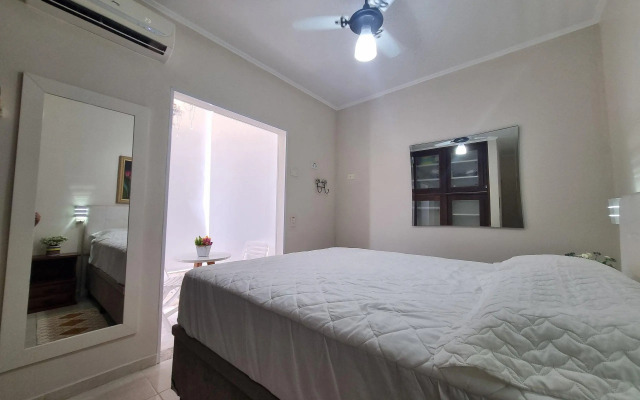 Apto em frente à praia em Caraguatatuba