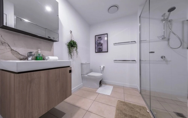 Airhome Southbank Riverside Tower