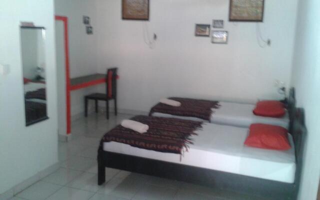 Ari Home Stay