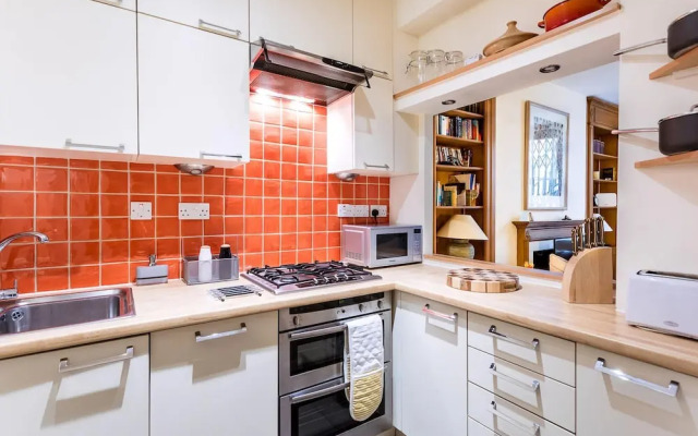 Cosy Pimlico Retreat