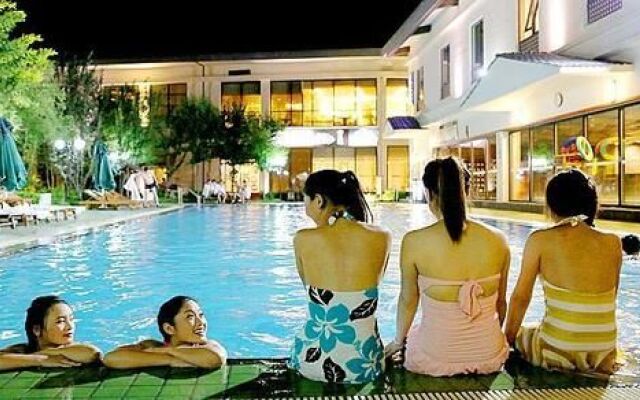 Guoyu Hotspring Holiday Hotel