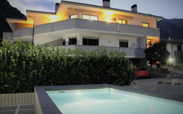 VALCHIAVENNA - B&B - Affittacamere - Guest House - Appartamenti - Case Vacanze - Home Holiday