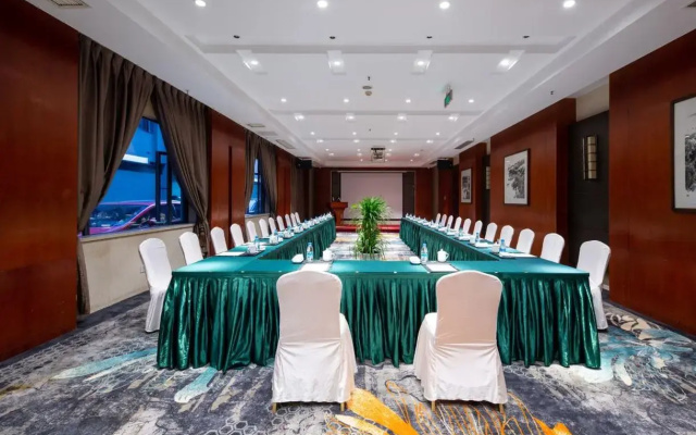 Xiangxuehai Hotel