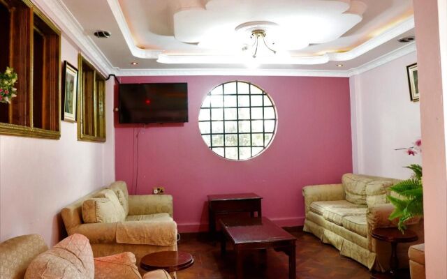 Pine Breeze Getaway Lukenya