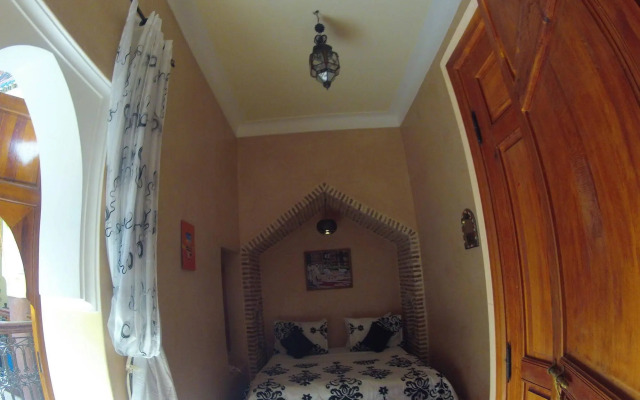 Riad Bonheur