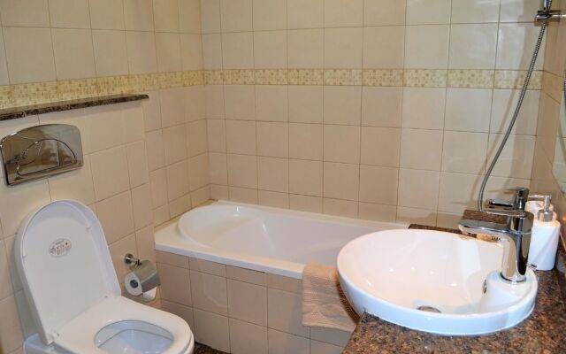 Ascapes Bay Central West Tower