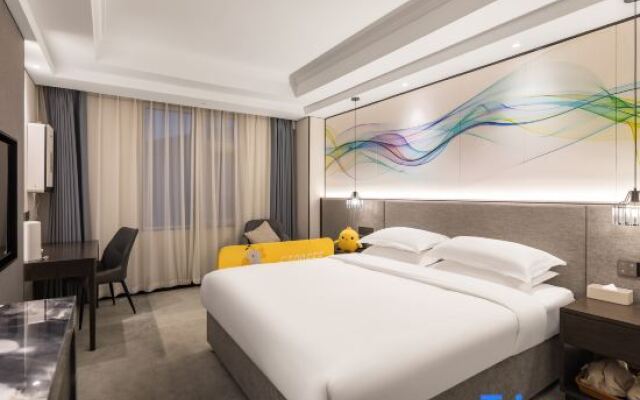 Voyage International Hotel