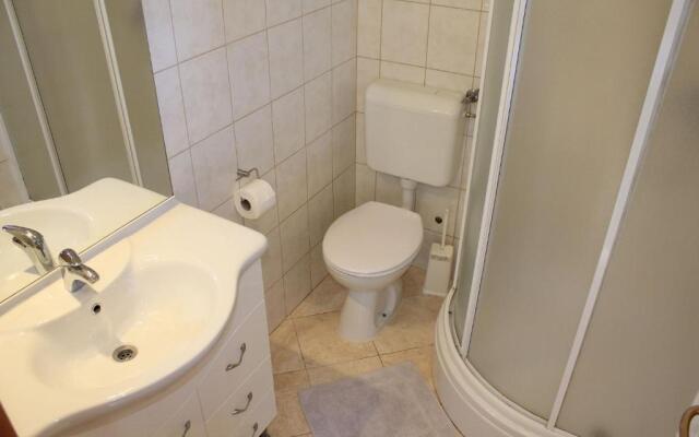 Apartments Zdenka-10m from beach