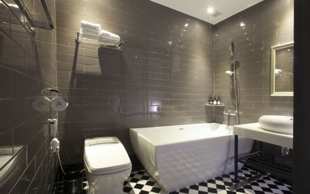 Brown Dot Hotel