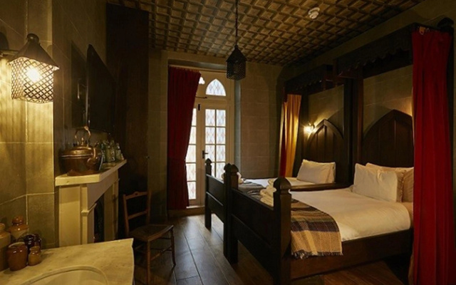 Georgian House Hotel