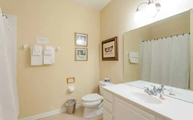 Vista Cay 3 BR Condo Large Balcony - NPM 8841