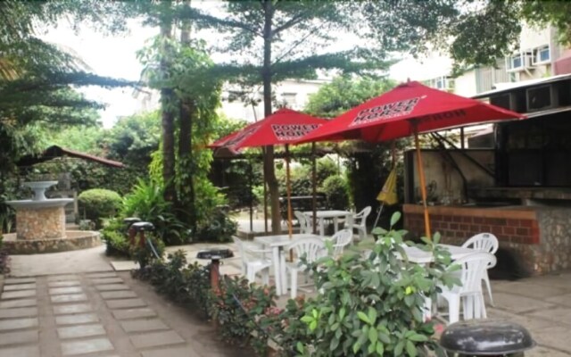 Ray'S Inn