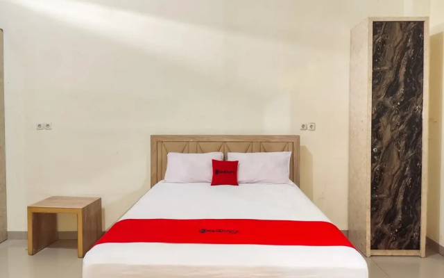 RedDoorz near Islamic Center Jambi