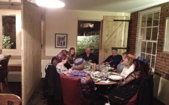 Hare & Hounds Newbury