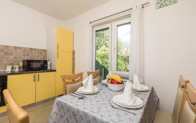 Awesome Apartment in Lovran With Wifi and 2 Bedrooms