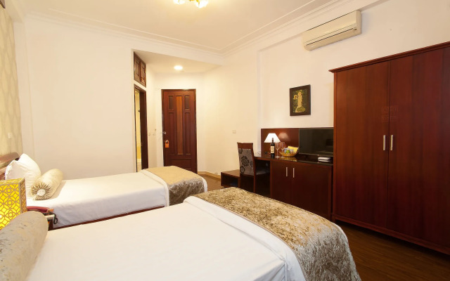 Luxury Hotel