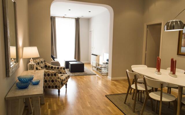 M (LM7) Downtown Madrid centro Cibeles