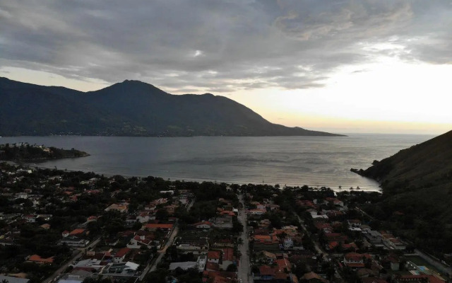 Barê Beach House - Casa de 189m² a 600m da praia