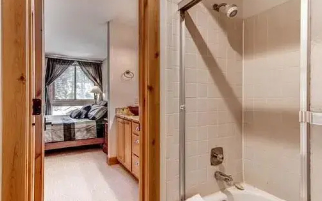 Ski Hill by Pinnacle Lodging