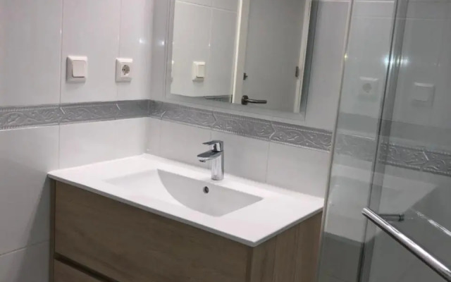 Beautiful modern apartment 100m from the sea
