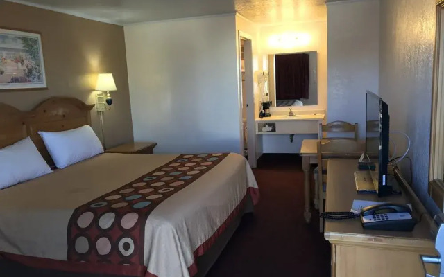Super 8 Evanston