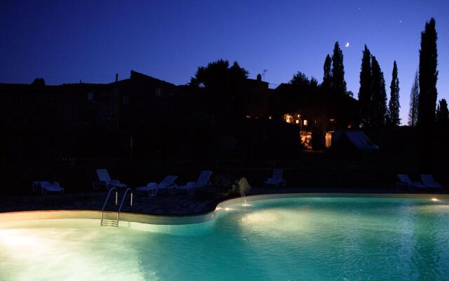 Apartment in Tuscany With Pool