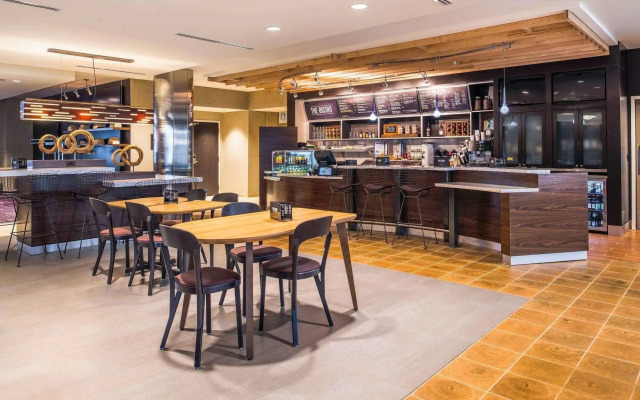 Courtyard by Marriott Detroit Farmington