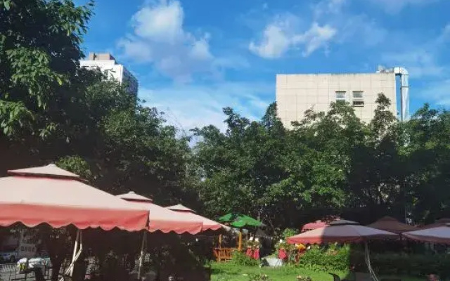 Four Seasons Scenic Hotel (Mianyang High-Speed Railway Station)