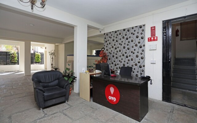 OYO 946 Royce Studio Apartments
