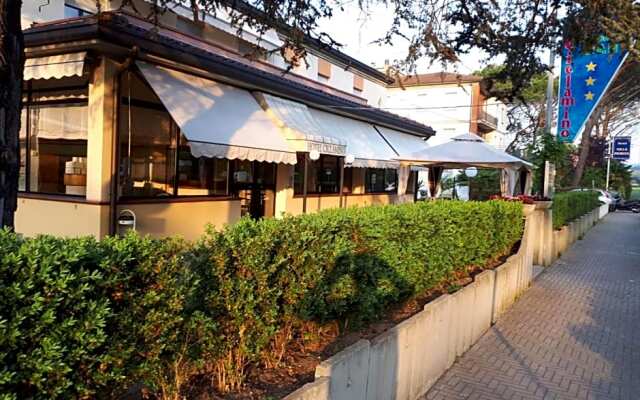 Hotel Ciclamino