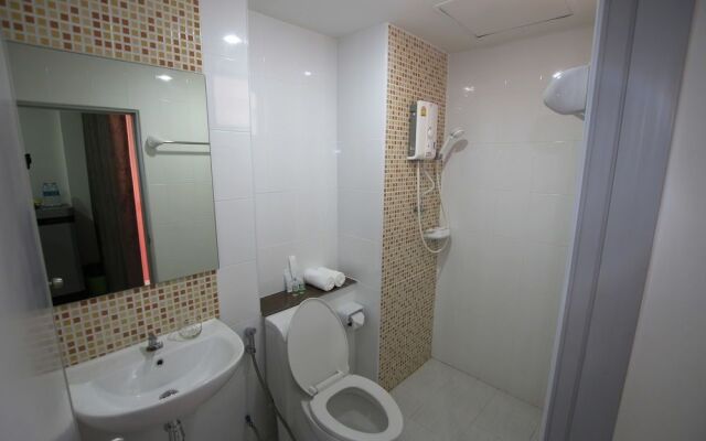 Toptel Ratchada 5 Apartment
