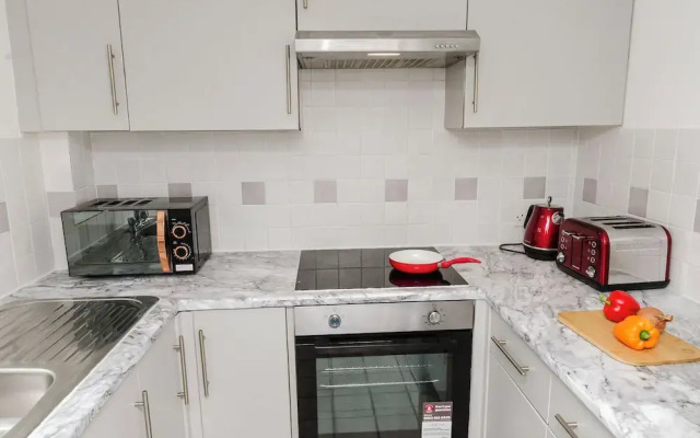Corby-2 Bedroom-1bathroom-parking - Upto 5 Guests