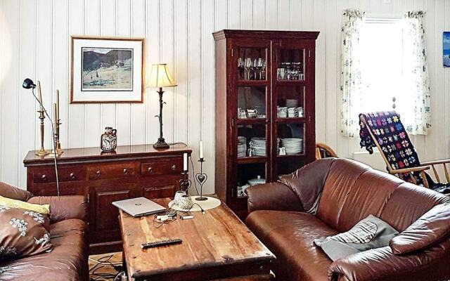 6 Person Holiday Home in Tessanden