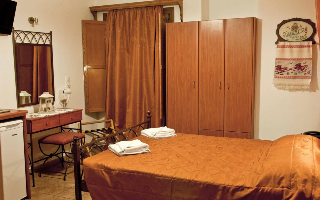 Polydefkis Hotel