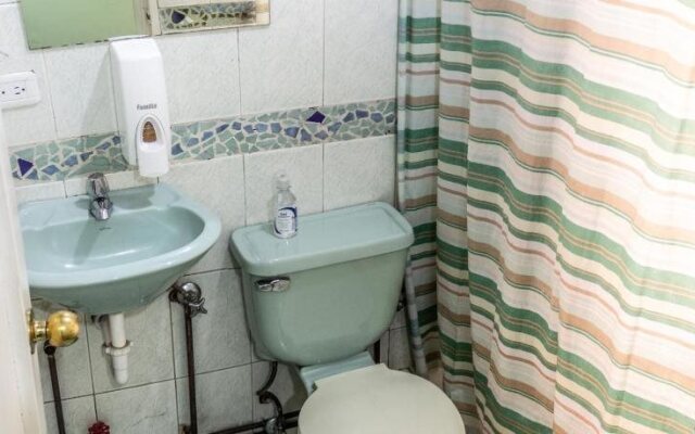 Color House Petitte - Hostel