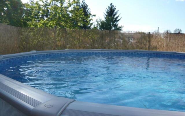 Gîte Saint-Pourçain-sur-Sioule, 5 pièces, 9 personnes - FR-1-489-60