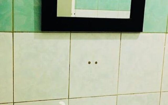 Taro Hometel - Hostel
