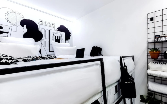 Wom Allenby Pod Hotel