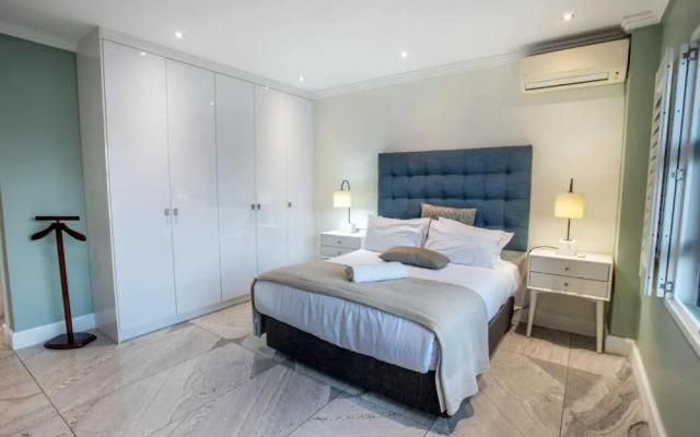 uSHAKA WATERFRONT - PALATIAL PRIVATE PENTHOUSE