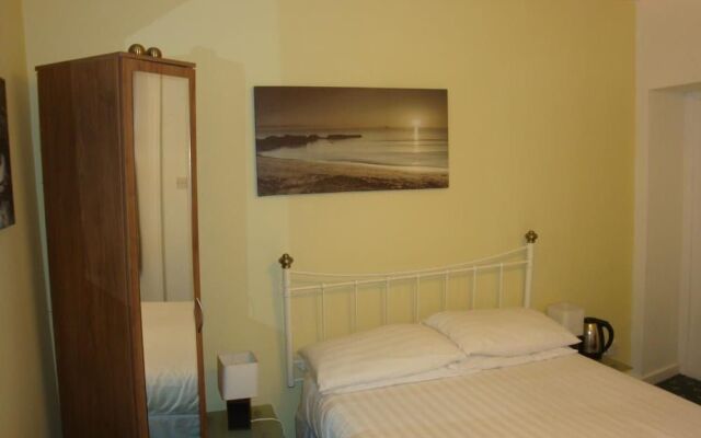 Spencer Court Hotel