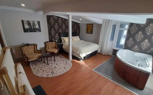 Ata Suit Hotel