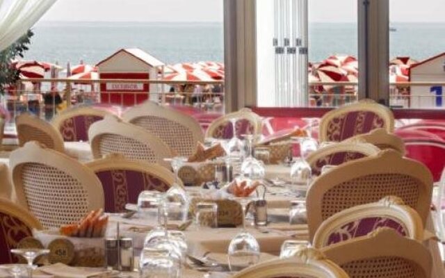 Hotel Excelsior