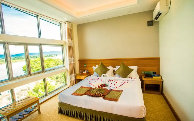 Cartel Hotel