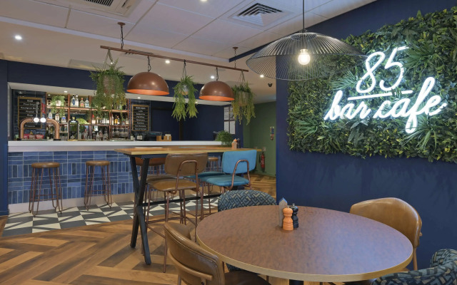 Travelodge Altrincham Central