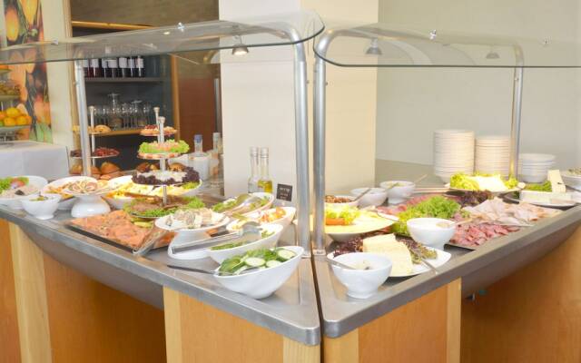 Отель Fletcher Hotel-Restaurant 's-Hertogenbosch