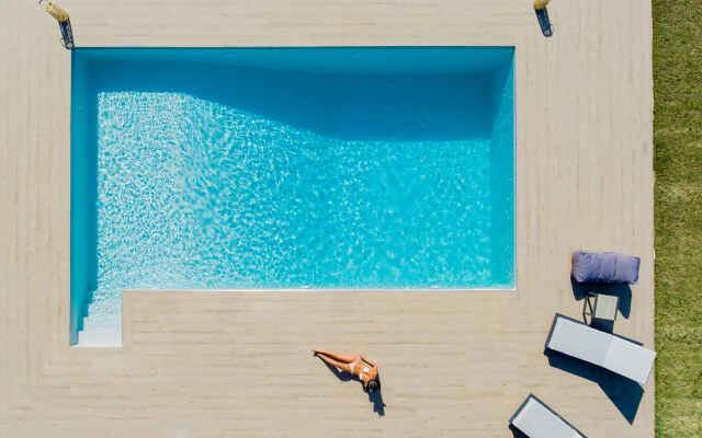 Mirazur Seafront Sunset Villa
