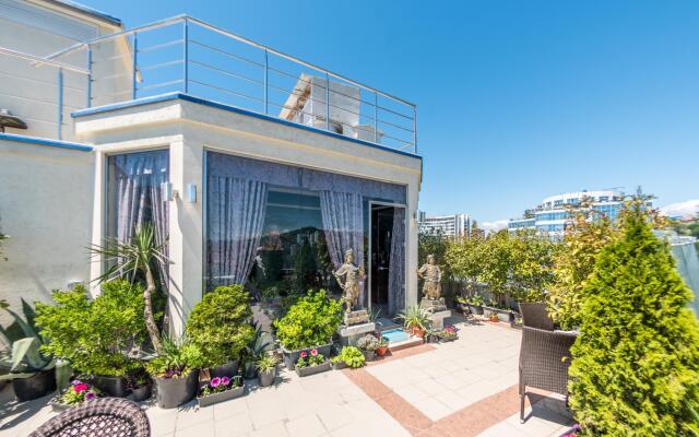 Апартаменты на проспекте Курортный 75Д