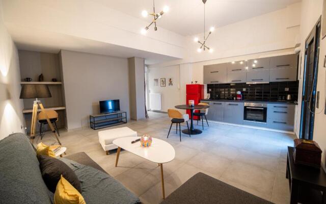 Onar House