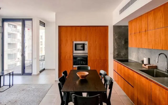 Geula Solaire in Tel Aviv-yafo