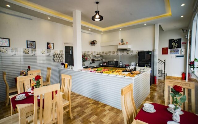 fullhouse hoian